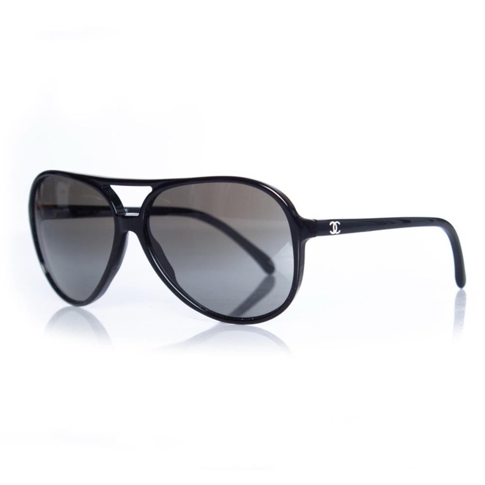 CHANEL Black Aviator Sunglasses